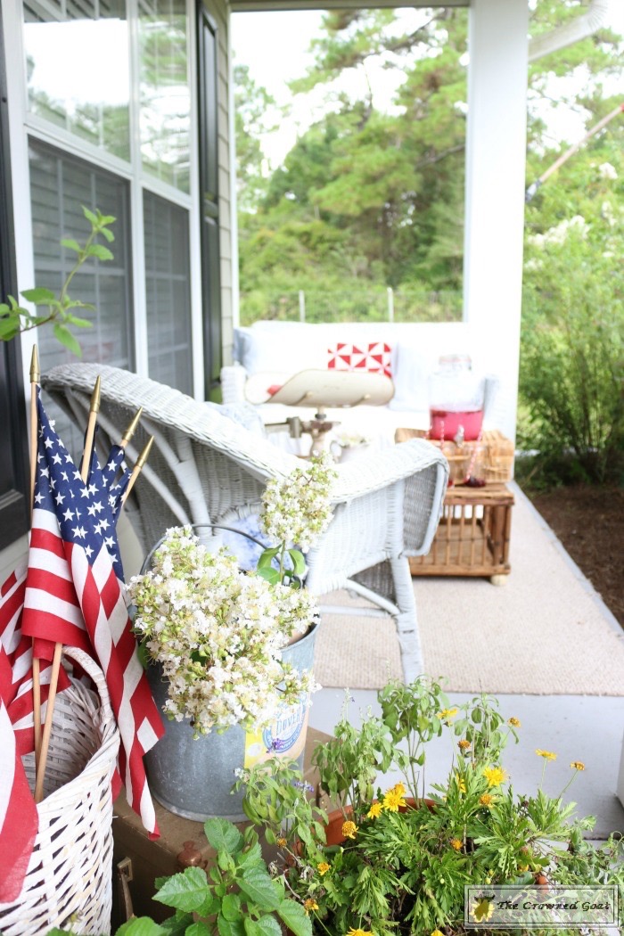 Patriotic Summer Porch Tour